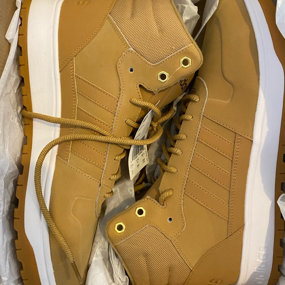 Adidas men’s boots size 12 NEVER worn! Still in the box with tags